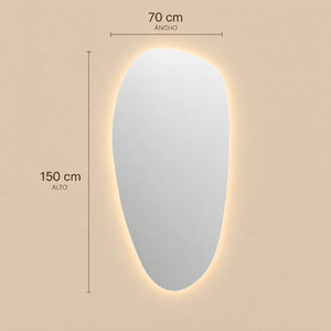 Medidas del espejo irregular flotante monaco: 70 cm de ancho x 150 cm de alto
