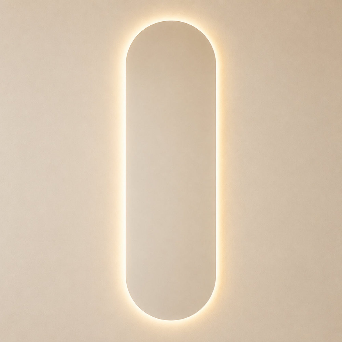 Espejo Ovalado Flotante Porto 45x140 Cm Luz Led encendido, vista frontal